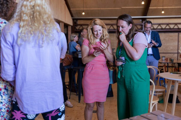 Energie en verbinding bij kick-offs met MEET&CONNECT